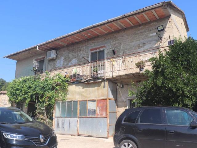 Rustico in vendita a Caiazzo, Campania