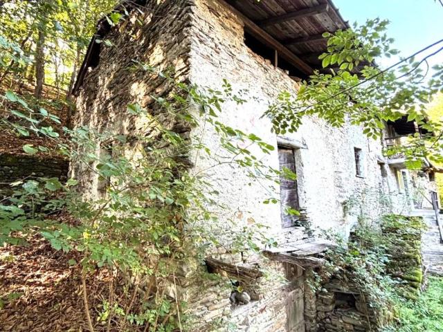 Rustico in vendita a Caiolo, Lombardia