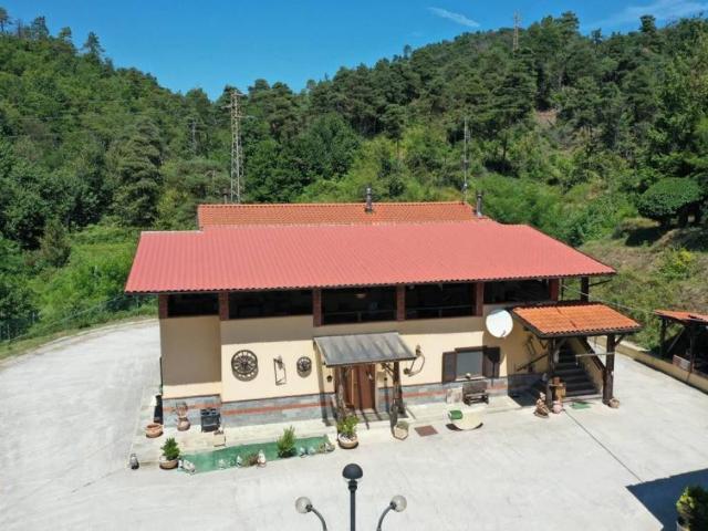 Rustico in vendita a Cairo Montenotte, Liguria