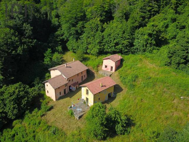 Rustico in vendita a Cairo Montenotte, Liguria