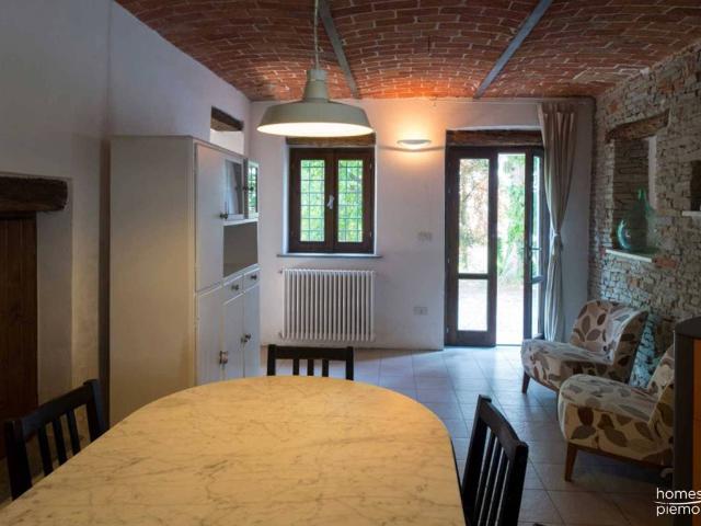 Rustico in vendita a Piemonte, Asti