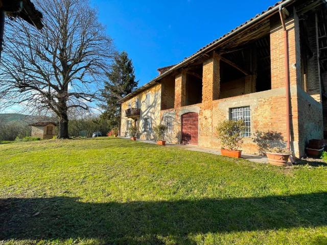 Rustico in vendita a Piemonte, Asti