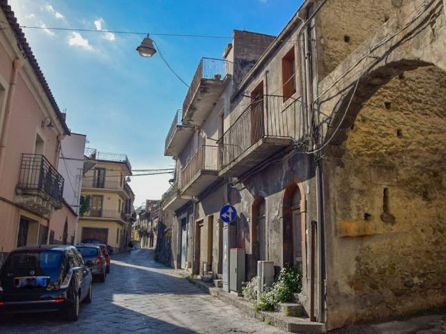 Rustico in vendita a Calatabiano, Sicilia
