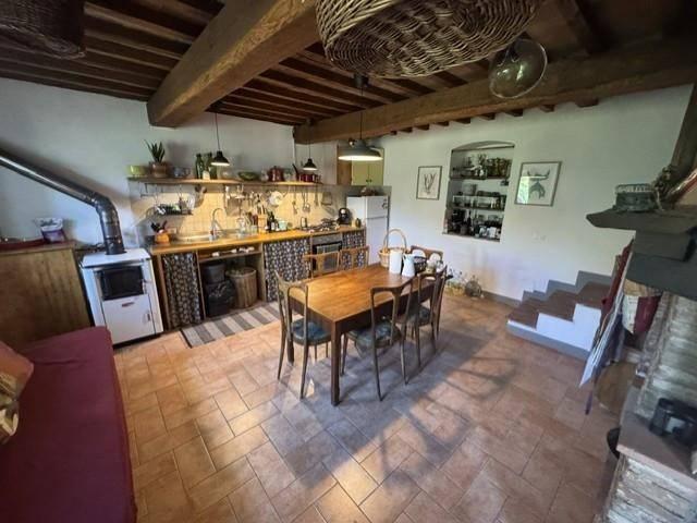Rustico in vendita a Calci, Toscana
