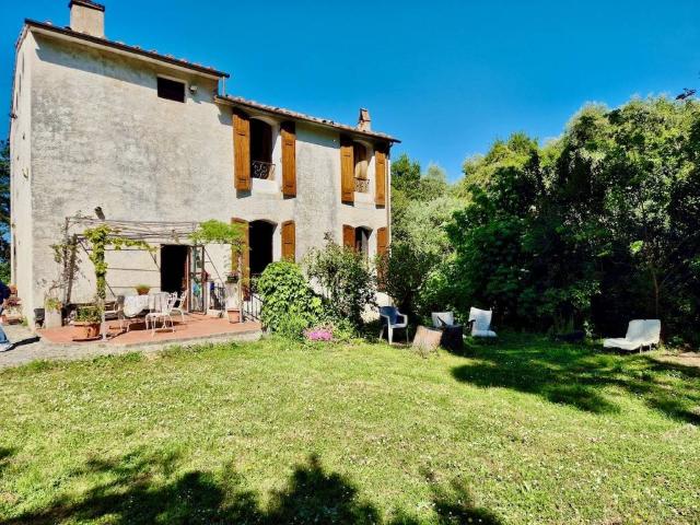 Rustico in vendita a Montemagno, Calci