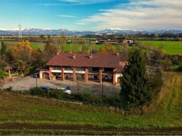 Rustico in vendita a Calcio, Lombardia