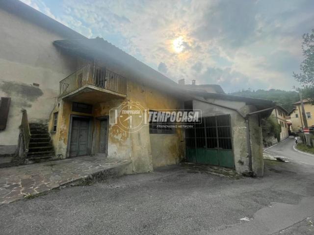 Rustico in vendita a Grugana, Calco