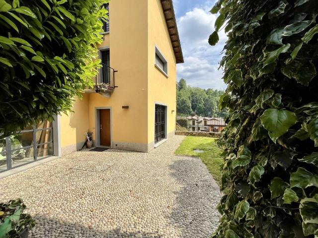 Villa Indipendente in vendita a Vescogna, Calco