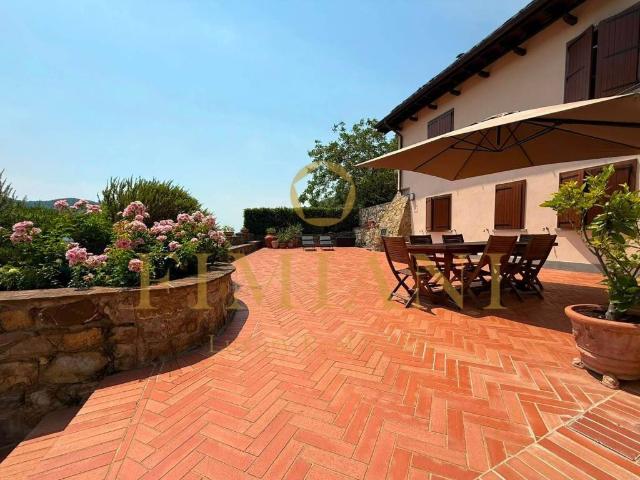 Rustico in vendita a Calenzano, Toscana