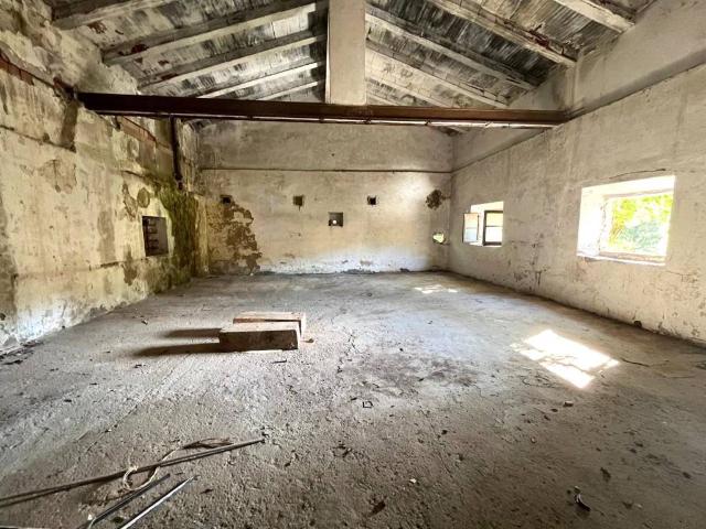 Rustico in vendita a Calenzano, Toscana