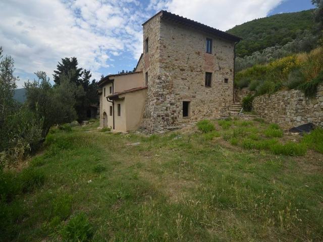 Rustico in vendita a Calenzano, Toscana
