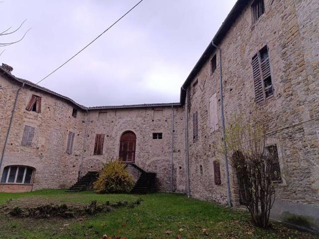 Rustico in vendita a Calestano, Reggio Emilia