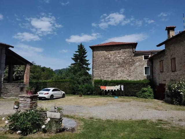 Rustico in vendita a Calestano, Reggio Emilia