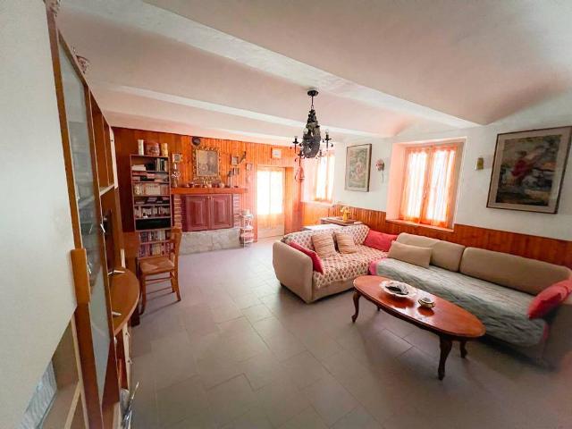 Rustico in vendita a Piemonte, Asti