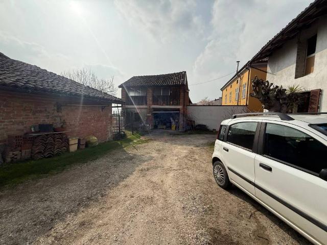 Rustico in vendita a Piemonte, Asti
