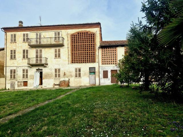 Rustico in vendita a Piemonte, Asti
