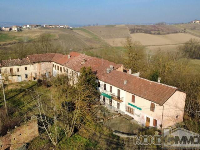 Rustico in vendita a Piemonte, Asti