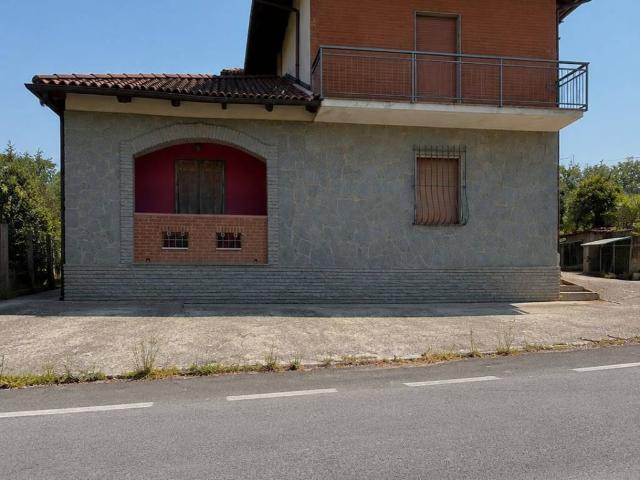 Rustico in vendita a Piemonte, Asti