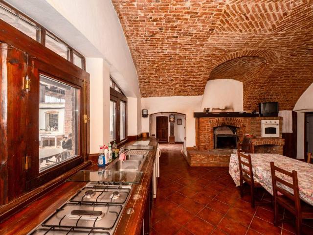 Rustico in vendita a Vallo Canavese, Caluso