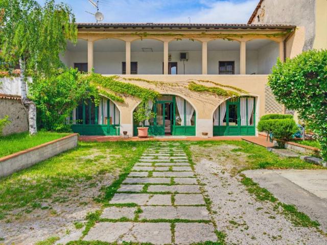 Rustico in vendita a Calvagese Della Riviera, Lombardia