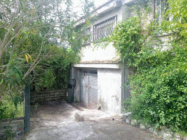 Rustico in vendita a Calvi Dell'umbria, Umbria