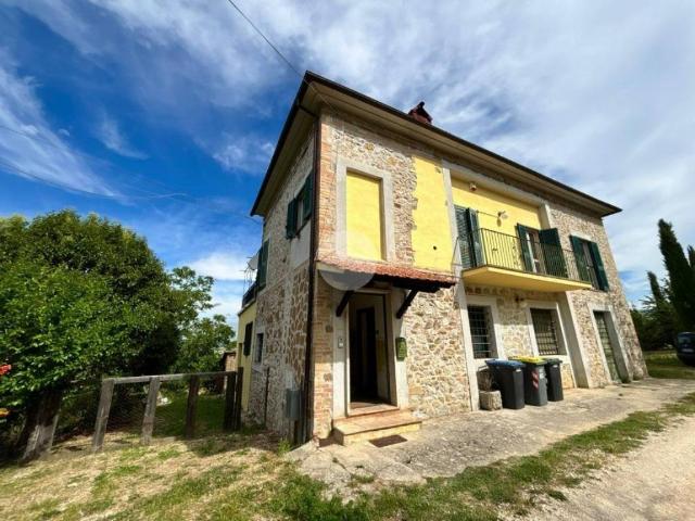 Rustico in vendita a Calvi Dell'umbria, Umbria