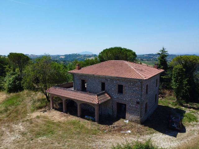Rustico in vendita a Calvi Dell'umbria, Umbria