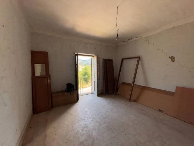 Rustico in vendita a Calvi dell'Umbria, Terni