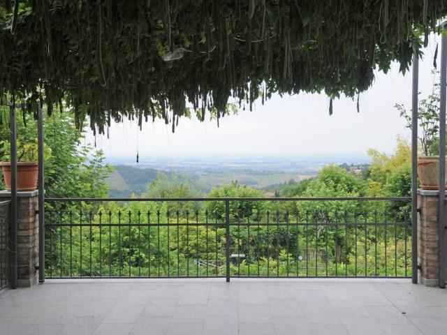 Rustico in vendita a Calvignano, Lombardia