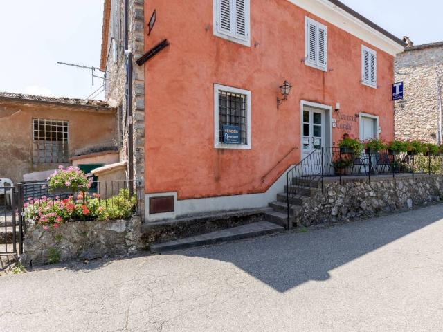Rustico in vendita a Castello, Camaiore