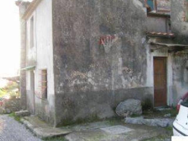 Rustico in vendita a Migliano, Camaiore