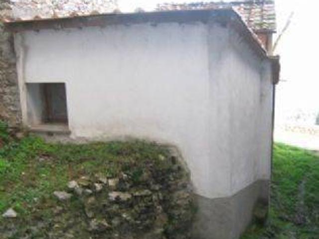 Rustico in vendita a Migliano, Camaiore