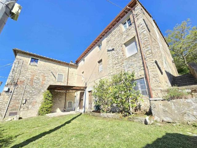 Rustico in vendita a Camaiore, Toscana