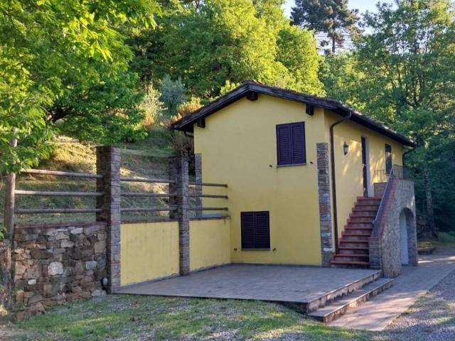 Rustico in vendita a Stignano, Camaiore