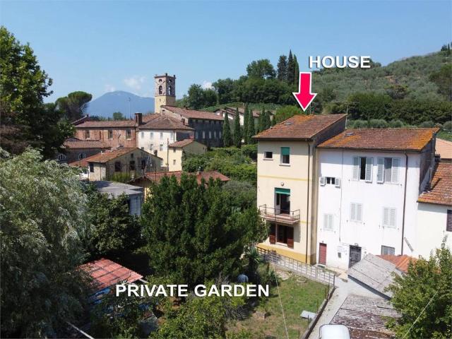 Rustico in vendita a Nocchi, Camaiore