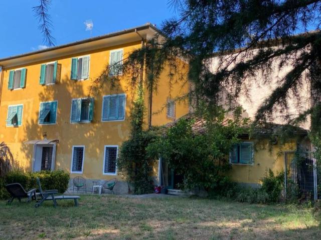 Rustico in vendita a Camaiore, Toscana