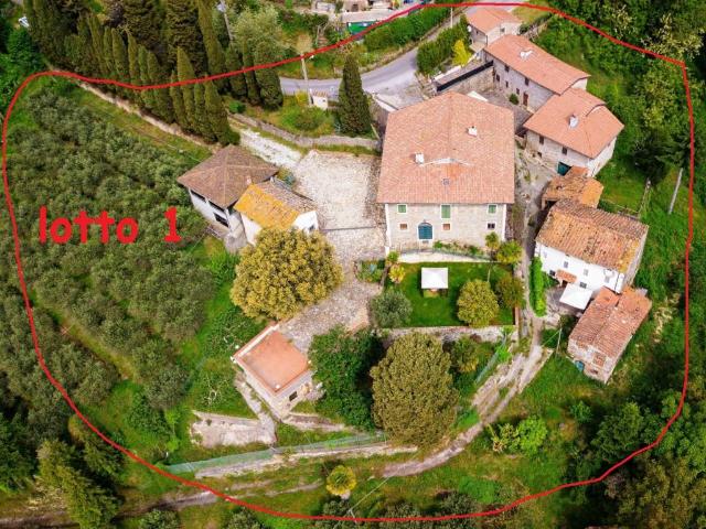 Rustico in vendita a Camaiore, Toscana