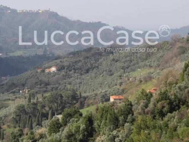 Rustico in vendita a Torcigliano, Camaiore