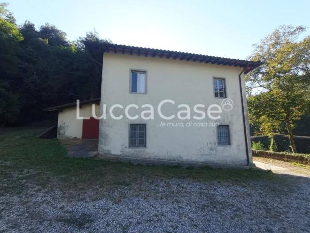 Rustico in vendita a Camaiore, Toscana