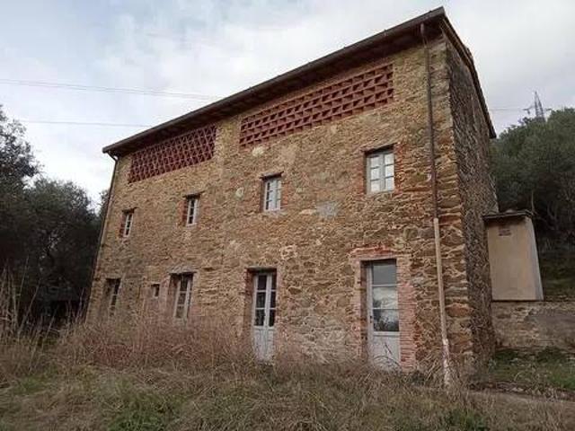 Rustico in vendita a Camaiore, Toscana