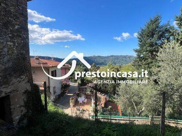 Rustico in vendita a Camaiore, Toscana