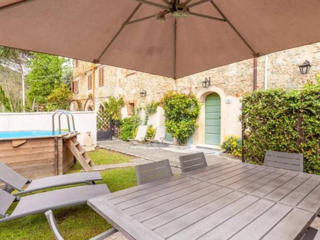 Rustico in vendita a Gello, Camaiore