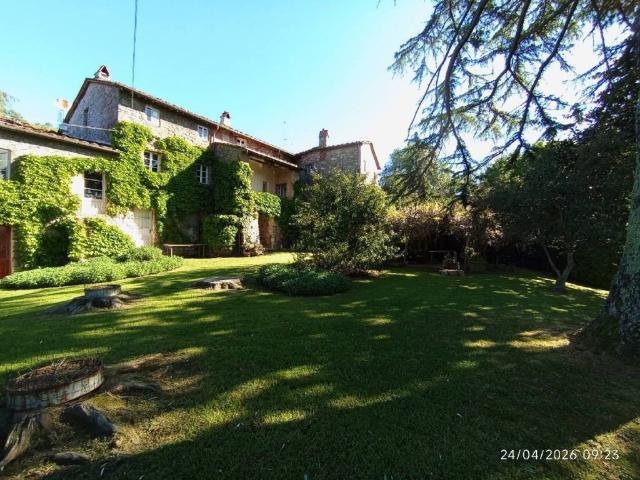 Rustico in vendita a Orbicciano, Camaiore