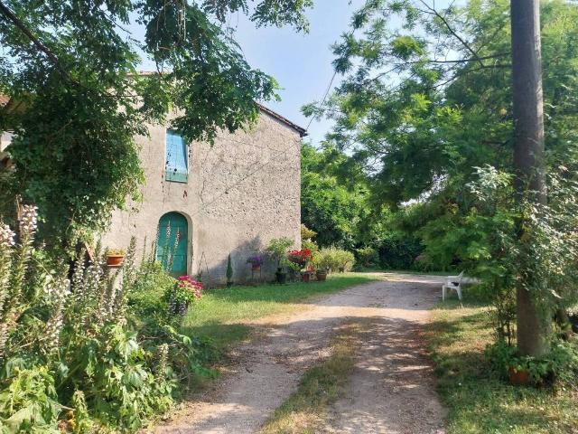 Rustico in vendita a Camaiore, Toscana