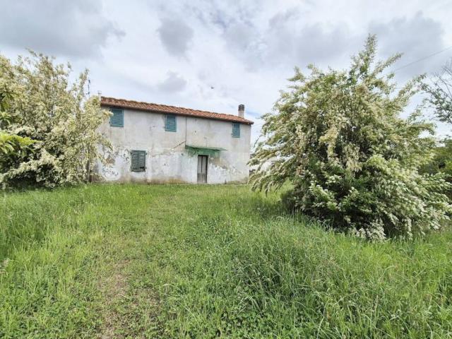 Rustico in vendita a Paduletto, Camaiore
