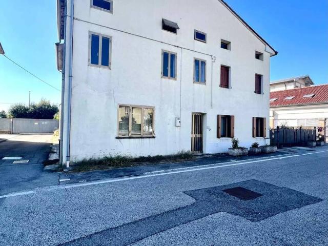Rustico in vendita a Santa Maria di Camisano, Camisano Vicentino