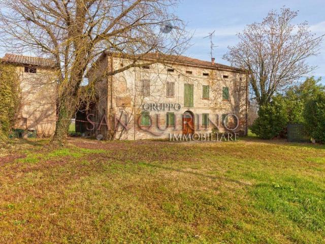 Rustico in vendita a Pianura Reggiana, Re