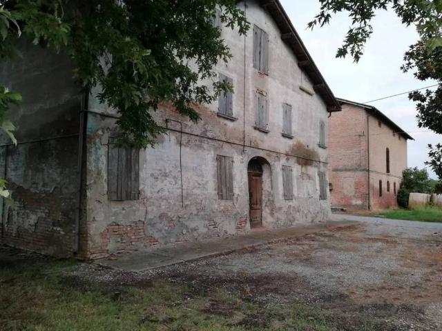 Rustico in vendita a Pianura Reggiana, Re