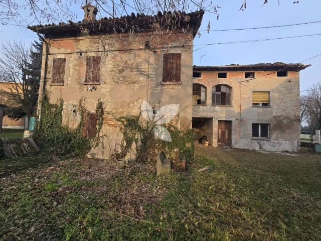 Rustico in vendita a Val d’Enza, Re