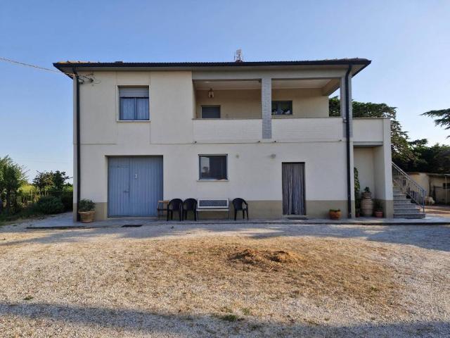 Rustico in vendita a Campiglia Marittima, Toscana
